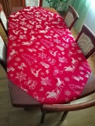 Świąteczny obrus dwustronny czerwony i złoty 