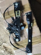 Mechanizm podnoszenia szyby drzwi kierowc Astra K 