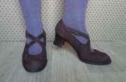 Brązowe zamszowe pantofle na średnim słupku 6cm, 41