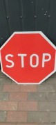 Znak drogowy STOP 