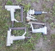3 pistolety tapicerskie na powietrze + pistolet do malowania PRL