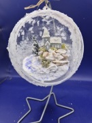 Bombka ręcznie wykonana z Kościołem 