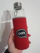 Bidon szklany 0,5l szkło borokrzemowe czerwone etui neopren Oops! prezent 