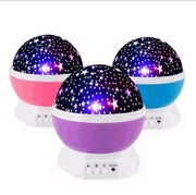 LAMPKA NOCNA PROJEKTOR GWIAZD OBROTOWA 3 KOLORY 