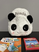 Plecaczek dla przedszkolaka 18|23cm. Do tego kolorowanka i 12 kredek.