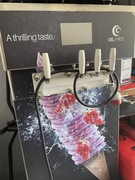 REZERWACJA Profesjonalna maszyna do lodów GelMatic