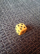 Kość słoniowa - kostka do gry 