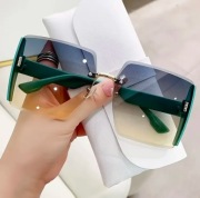 Hit! Glamour retro okulary przeciwsłoneczne – hit na wiosnę/lato!