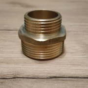 Nypel redukcyjny 1 1/4 x 1 mosiężny 