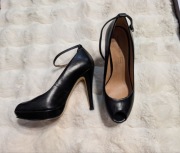 Czarne skórzane szpilki z paskiem Alessio Nesca, rozmiar 38, oryginalne Y2K