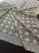 BEŻOWY OBRUS SZYDEŁKOWY RĘCZNA ROBÓTKA 