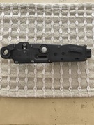 Rygiel dociąg elektrycznej klapy bagażnika passat b6 3c9827887B