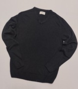 The Basics C&A damski czarny sweter w serek M/38