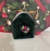 Portmonetka damska welurowa z kwiatuszkami, saszetka, rękodzieło