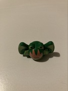 KINDER NIESPODZIANKA FIGURKA ZABAWKA ZIELONY SKOCZEK ŻABA TT038 2007/09