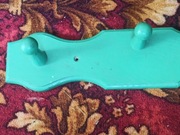 Wieszak drewniany zielony 58 cm