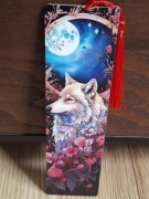 Drewniana zakładka do książki piękna wilczyca