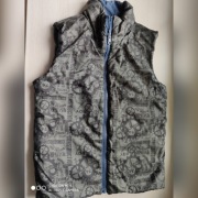 Dwustronna kamizelka r. 128 stan bardzo dobry