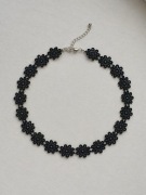 Czarny choker koronkowy kwiatowy naszyjnik vintage krótki damski