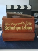 Vintage Schuhputzboy – Drewniana skrzynka na buty / Czyścik PRL / Retro