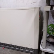 sprzedam piec akumulacyjny AEG WSP609