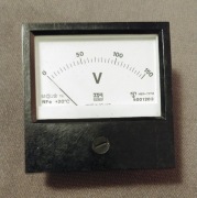 Woltomierz analogowy pomiarowy Lumel MER-72TM 150V 20 stopni