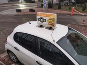 Reklama na samochód podświetlana kaseton.