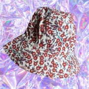 Śliczny kapelusz dziecięcy Huttelihut