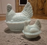 Mała Kura Ząbkowice błękitna / lazurowa SYGNOWANA XXX PRL