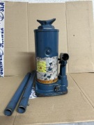 Lewarek hydrauliczny Mercedes 906/ VW LT