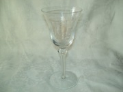 LAMPKA DO WINA GRAWEROWANA W KWIATY