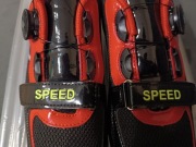 Obuwie sportowe na rower.