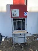 Prasa hydrauliczna do papieru i tektury 