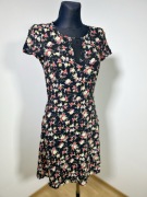 Sukienka kobieca elegancka Cropp S 36 coquette czarna