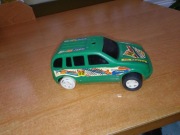 Samochód samochodzik auto autko zabawka model sportowy zielony 13cm