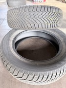 Komplet opon Yokohama BluEarth Winter V906 SUV 215/60R17 96H 