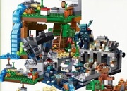 Klocki konstrukcyjne mroczny świat 1200 elementów +3 lata