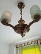 Żyrandol mosiężny (stary, metaloplastyka)