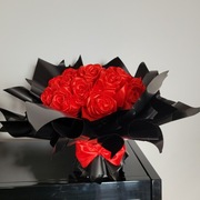 Bukiet z 17 wiecznych roz 