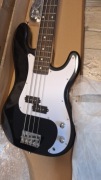 Gitara basowa nowa