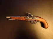 Pistolet skałkowy firmy Denix.es