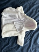 Płaszczyk i czapeczka do chrztu dla dziewczynki