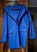 Niebieski płaszcz damski zapinany na guzik. Jak nowy! Nie noszony!