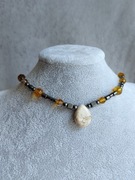 Naszyjnik typu choker z kamieni naturalnych, howlit i hematyt