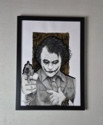 JOKER – RĘCZNIE MALOWANY PORTRET W RAMIE (FORMAT A3)