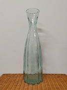 Szklany wysoki wazon