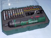 WIERTARKA AKUMULATOROWA - PARKSIDE (4 V) W WALIZCE - MODEL PASS 4A1