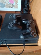 Konsola PS4 dwa pady i gry