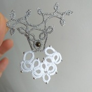 Dekor na choinkę Jelen bialo-srebny