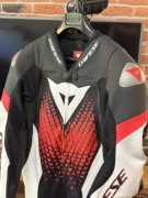 Kombinezon DAINESE LAGUNA SECA 6 - rozmiar. 56 - BLACK WHITE FLUO RED